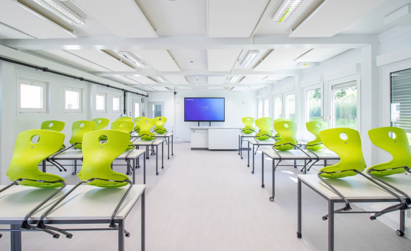 Школы и учебные классы