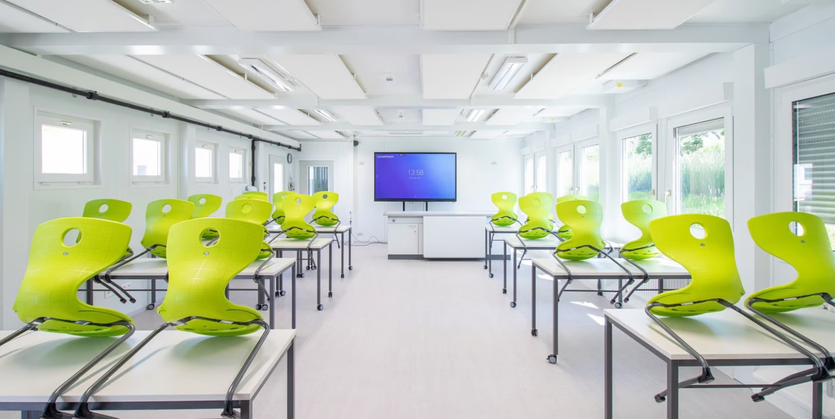 Школы и учебные классы