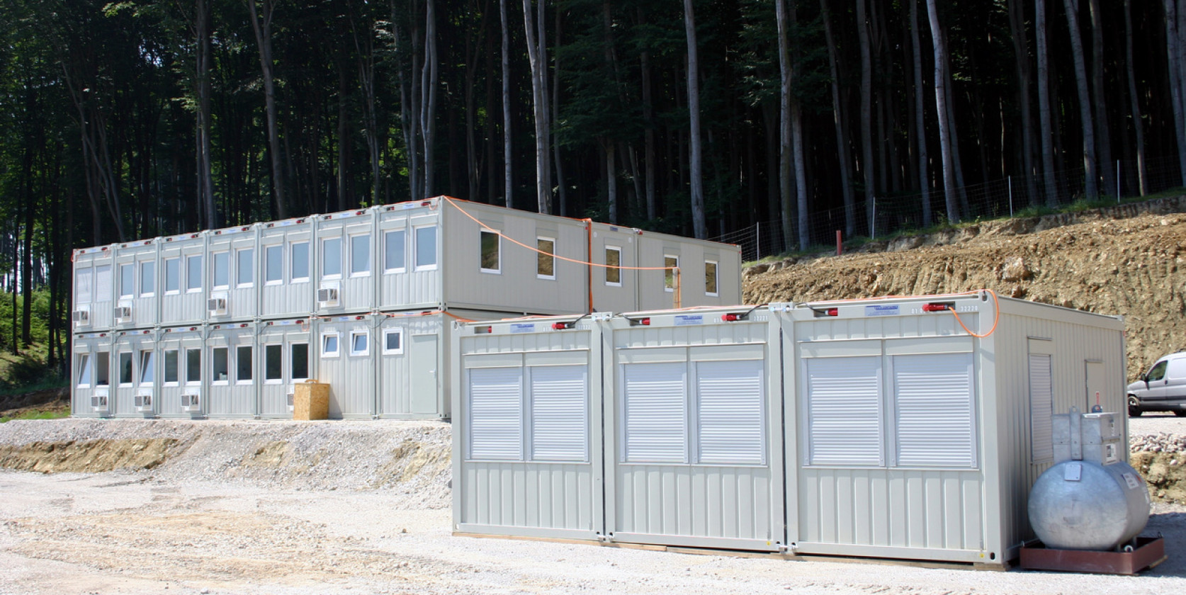 Производства и технические помещения