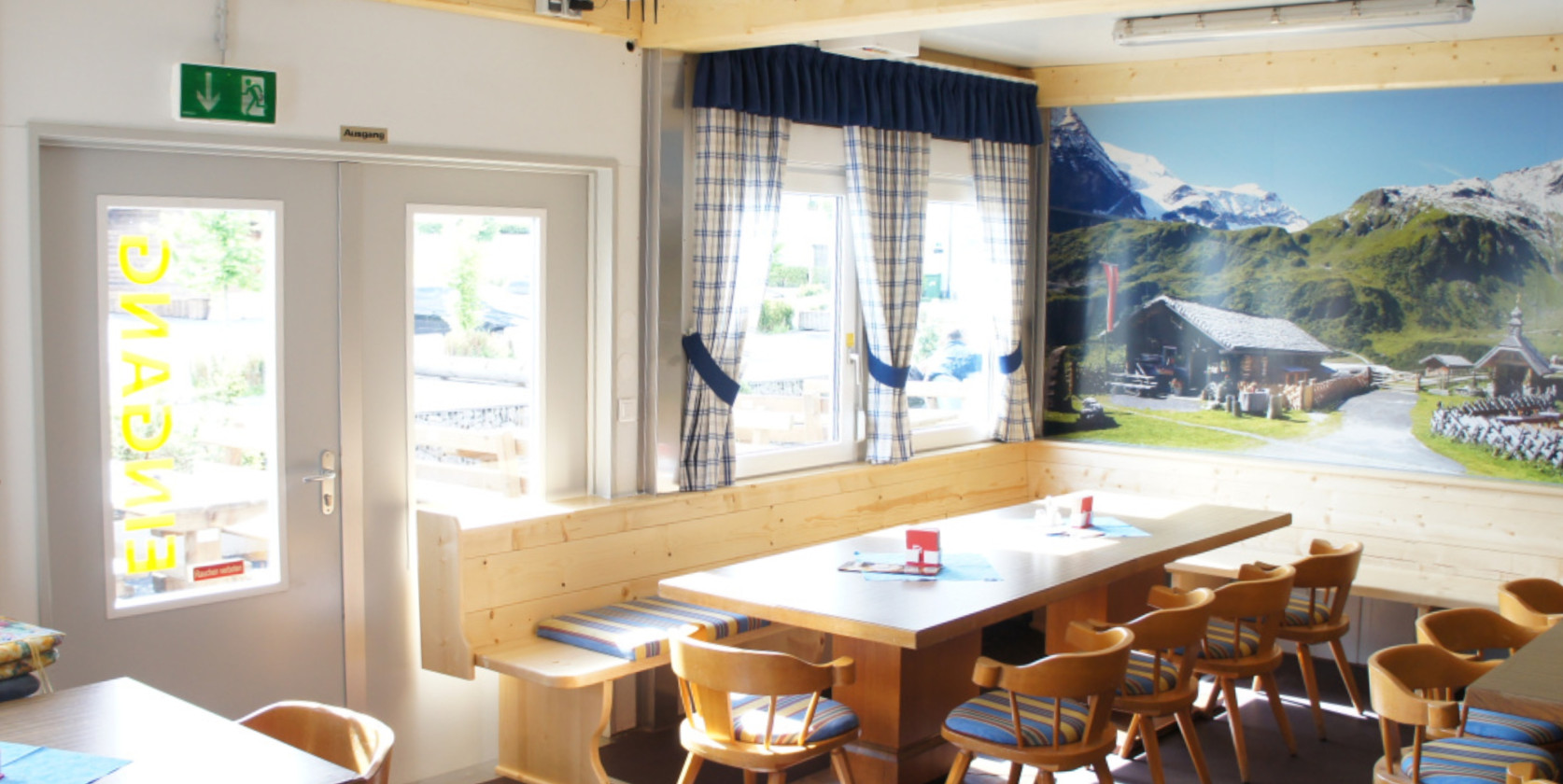 Кафе и точки быстрого питания