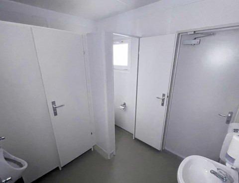 Санитарные блок-контейнеры