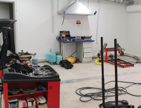 Шинный центр