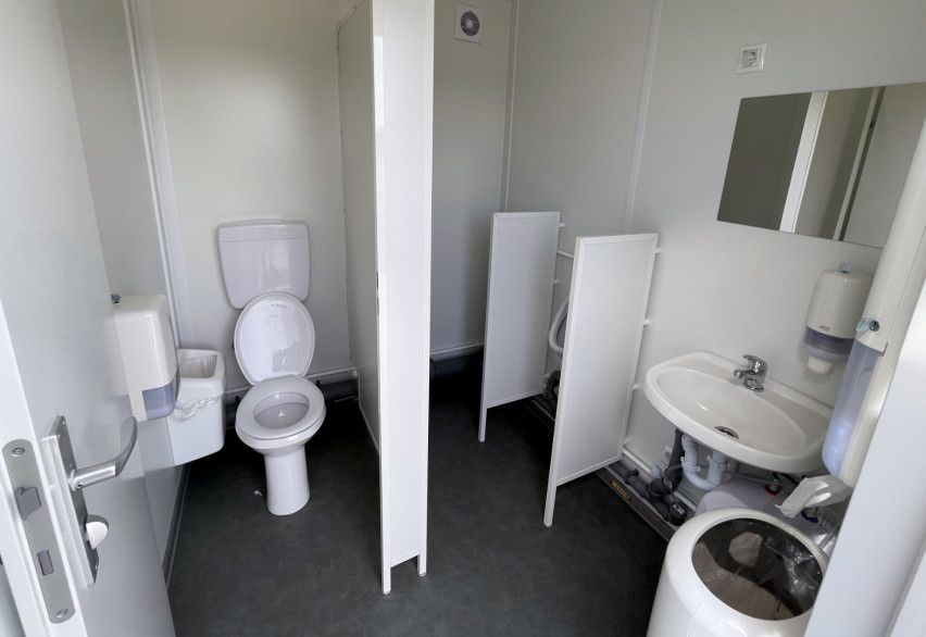 Туалетные и душевые сантехнические модули