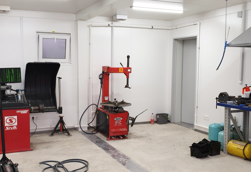 Шиномонтажи, СТО и сервисные центры