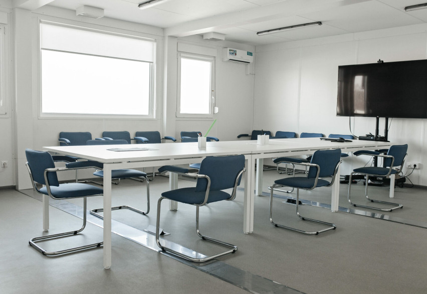 Офисы и переговорные