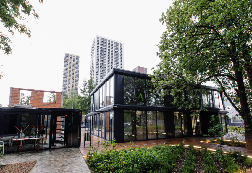 Магазины и шоу-румы, павильоны