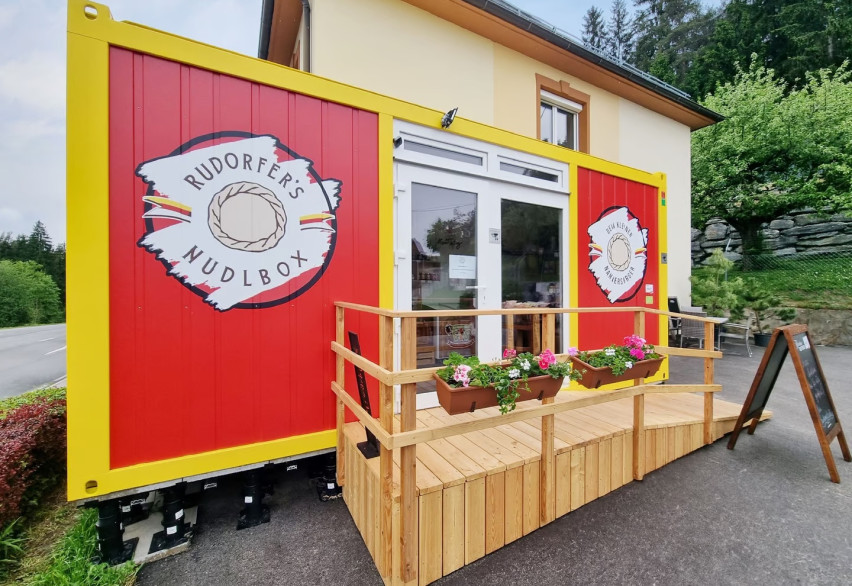 Магазины и шоу-румы, павильоны