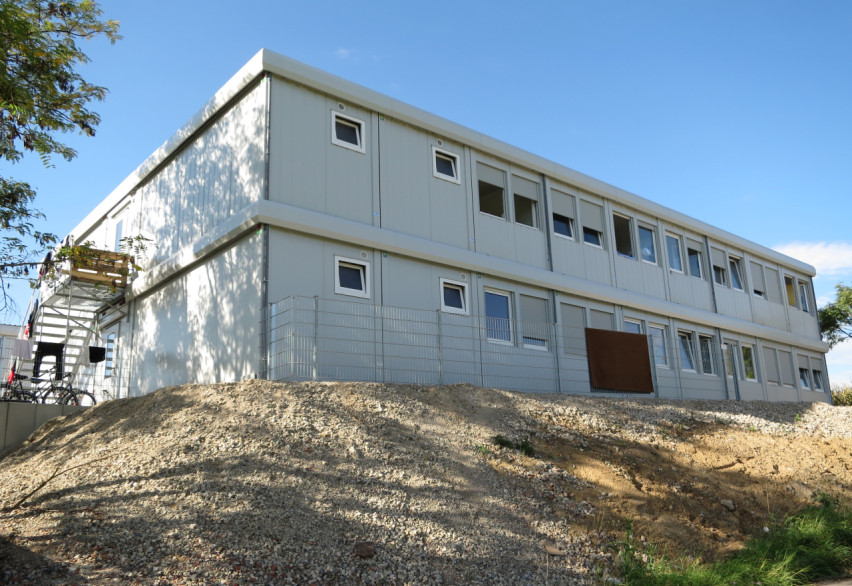 Общежития и временные жилые помещения