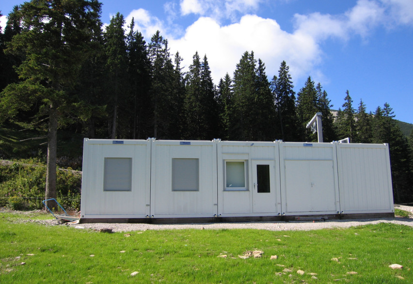 Прачечные и здание служб клининга