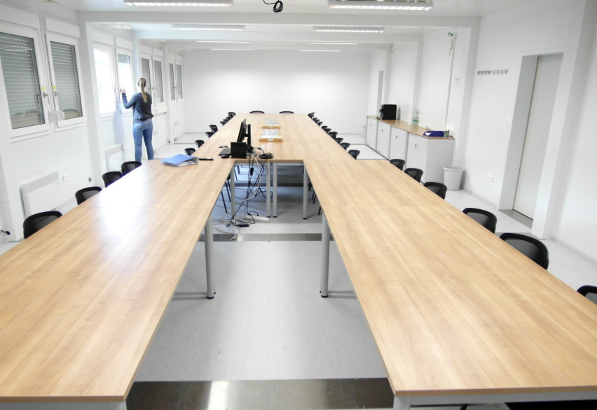 Школы и учебные классы