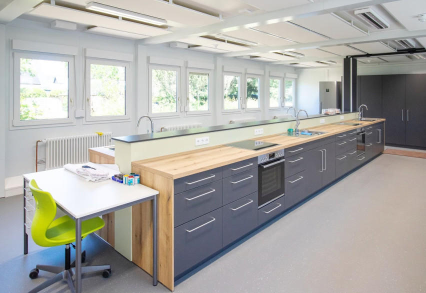 Образование и медицина